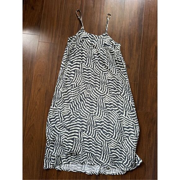 THALASSA XS Spaghetti Strap Zebra dress with pockets - Picture 7 of 7